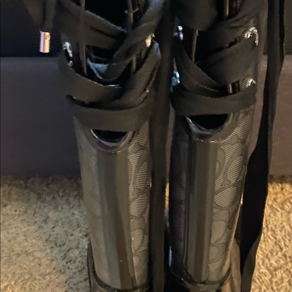Coach rain boots size 6.5. New - Picture 2 of 4